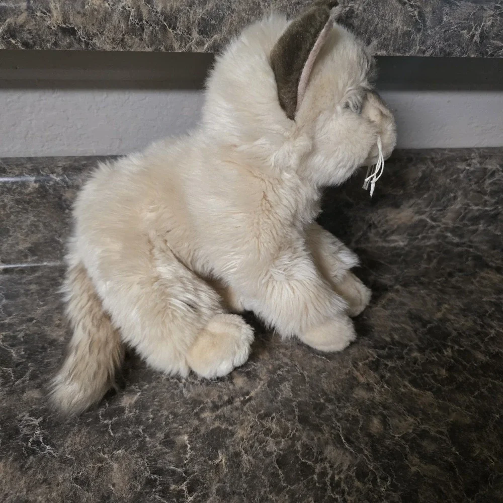 Webkinz Signature Ragdoll Cat WKS1041 No Code Plush Realistic Stuffed Animal Tan